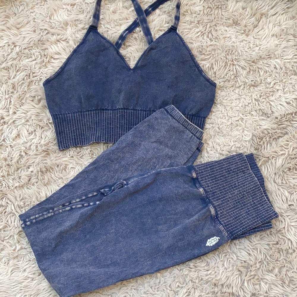 🌺free people good karma legging set in XL - Picture 2 of 15